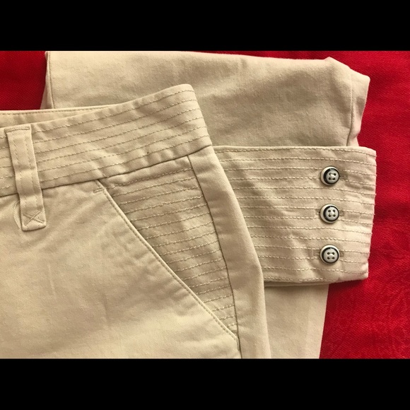 | TALBOTS | Cuffed Capris with matching buttons - Picture 3 of 6
